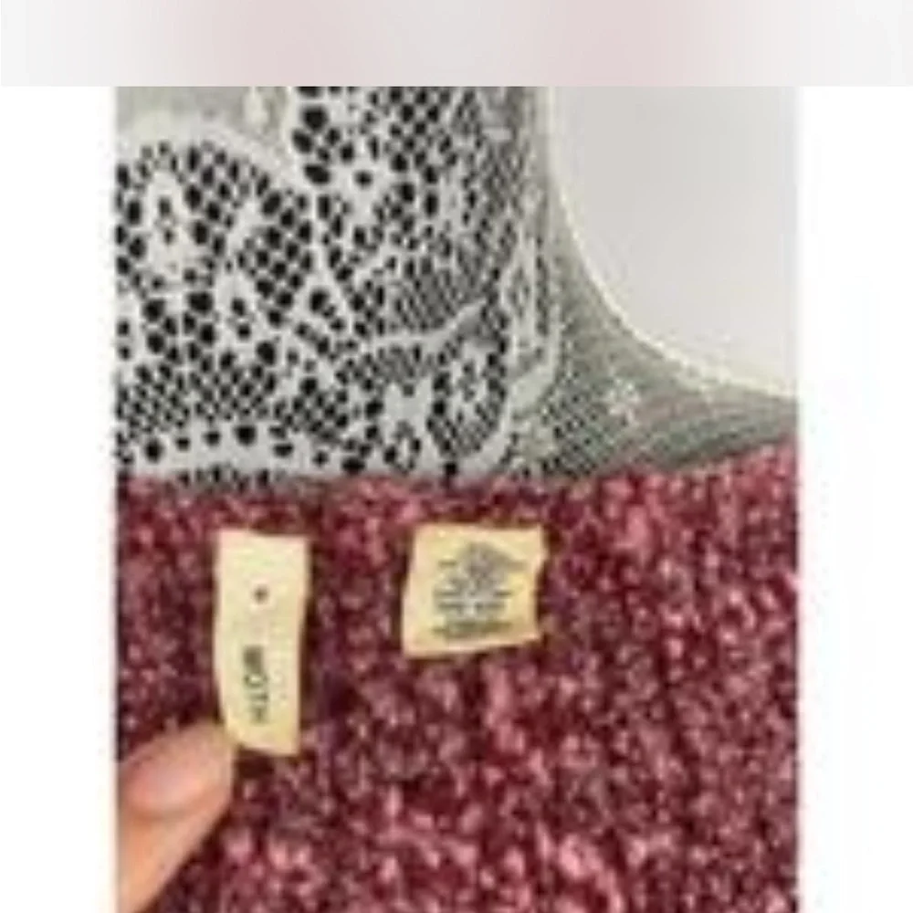 Moth Anthropologie Rose-Mauve Sequin Knit Scarf with Yellow Floral Bow Capelette